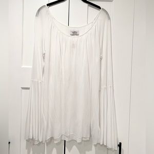 Bailey 44 / White Glide Technique Top with Bell Sleeves